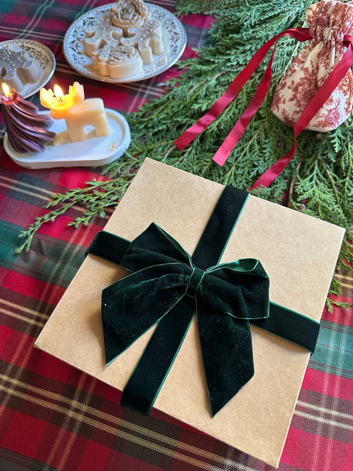 Holiday Cheer Gift Box